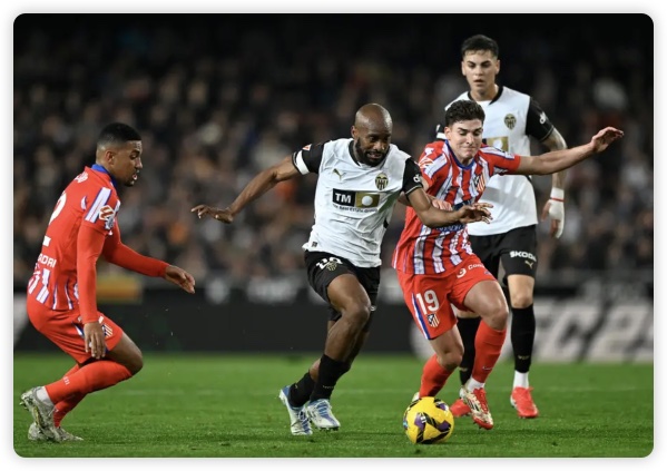 阿尔瓦雷斯双响 马竞3-0瓦伦西亚终结两连平